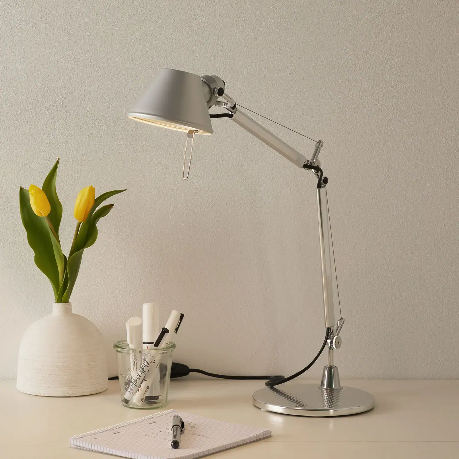 Lampara de Mesa Tolomeo