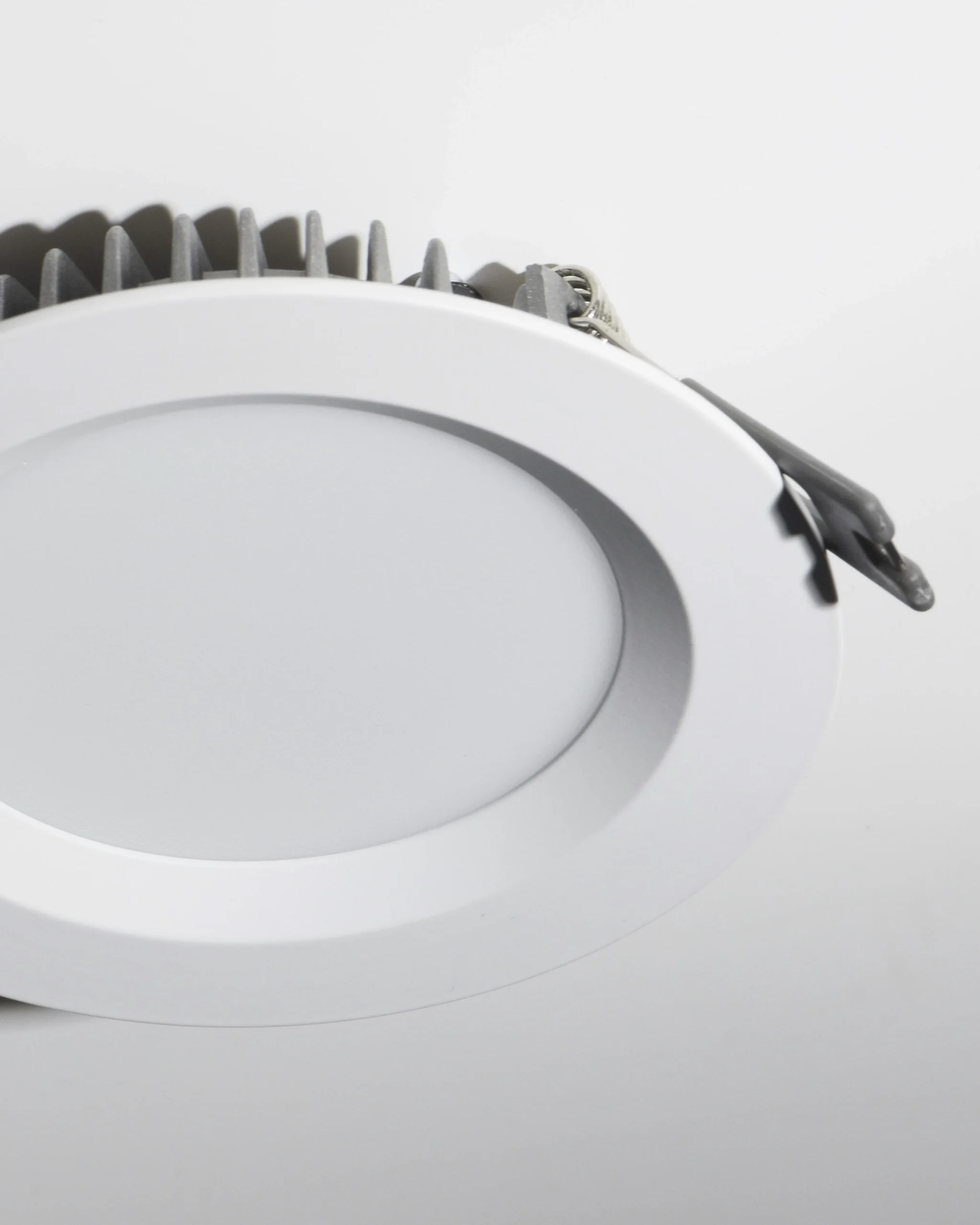 Embutido Liv L 20w